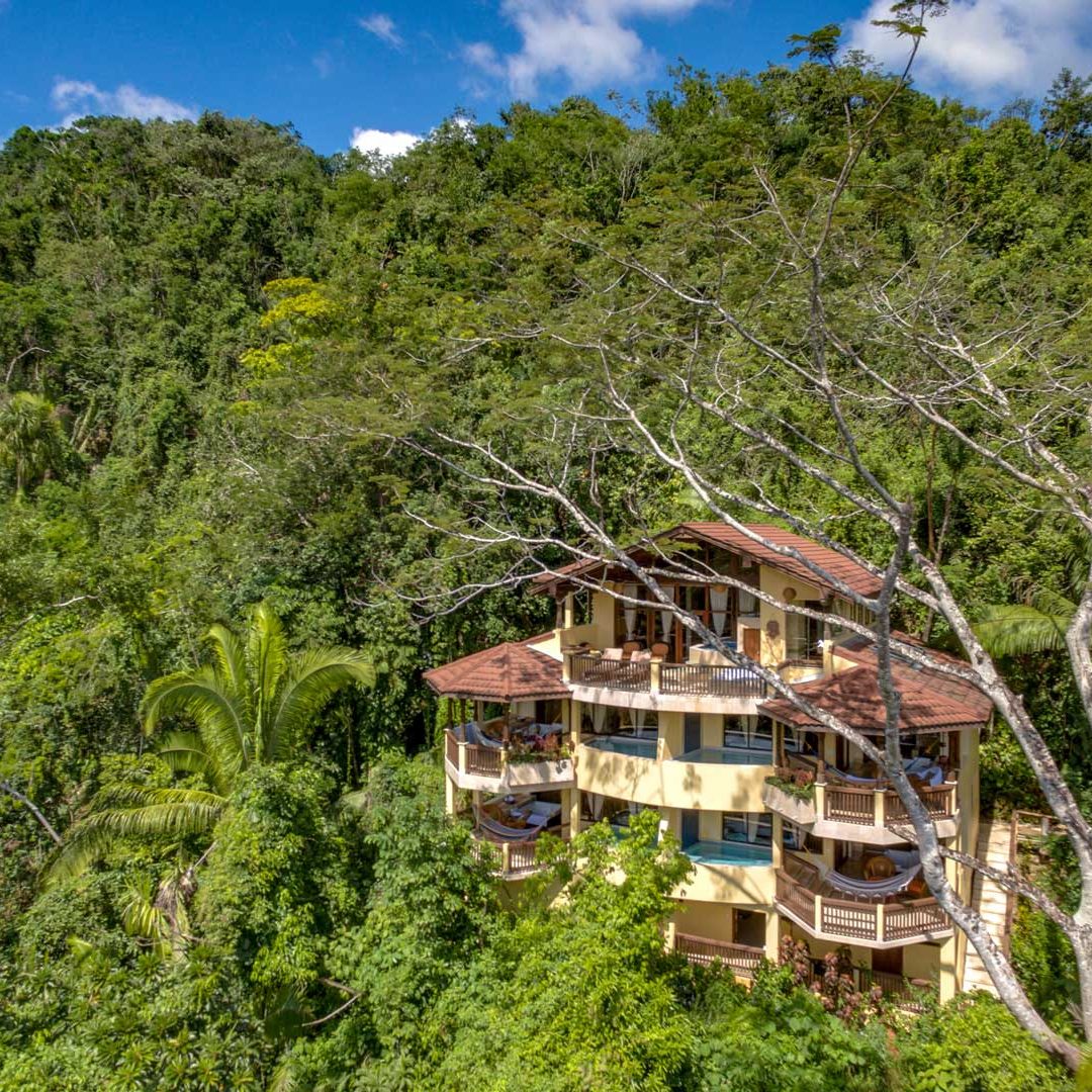 Mountain-View-Penthouse-Suite-Sleeping-Giant-Lodge-Belize3_webopd